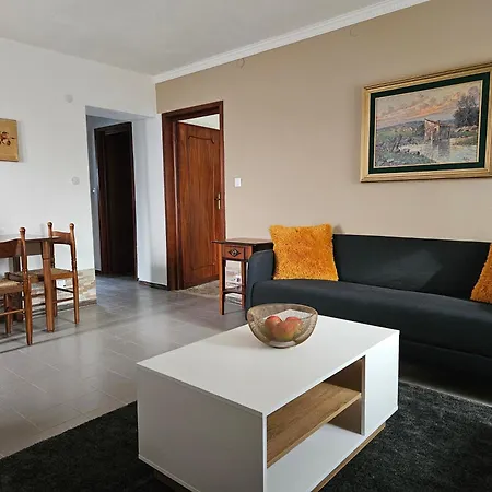 Garfagnana - Ferienwohnung Mit Esel *